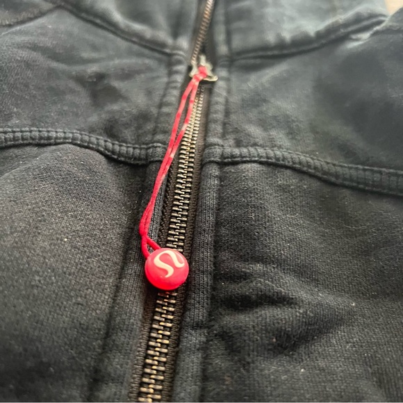 ✨Rare✨ Lululemon Woman Buddha Size 8 Black Hoodie - Picture 6 of 12